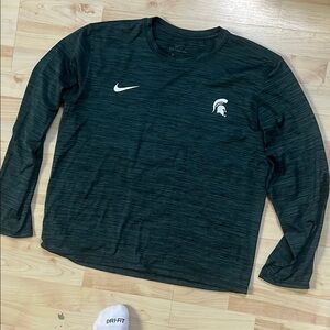 Nike Men's Dark Green Long Sleeve Tee